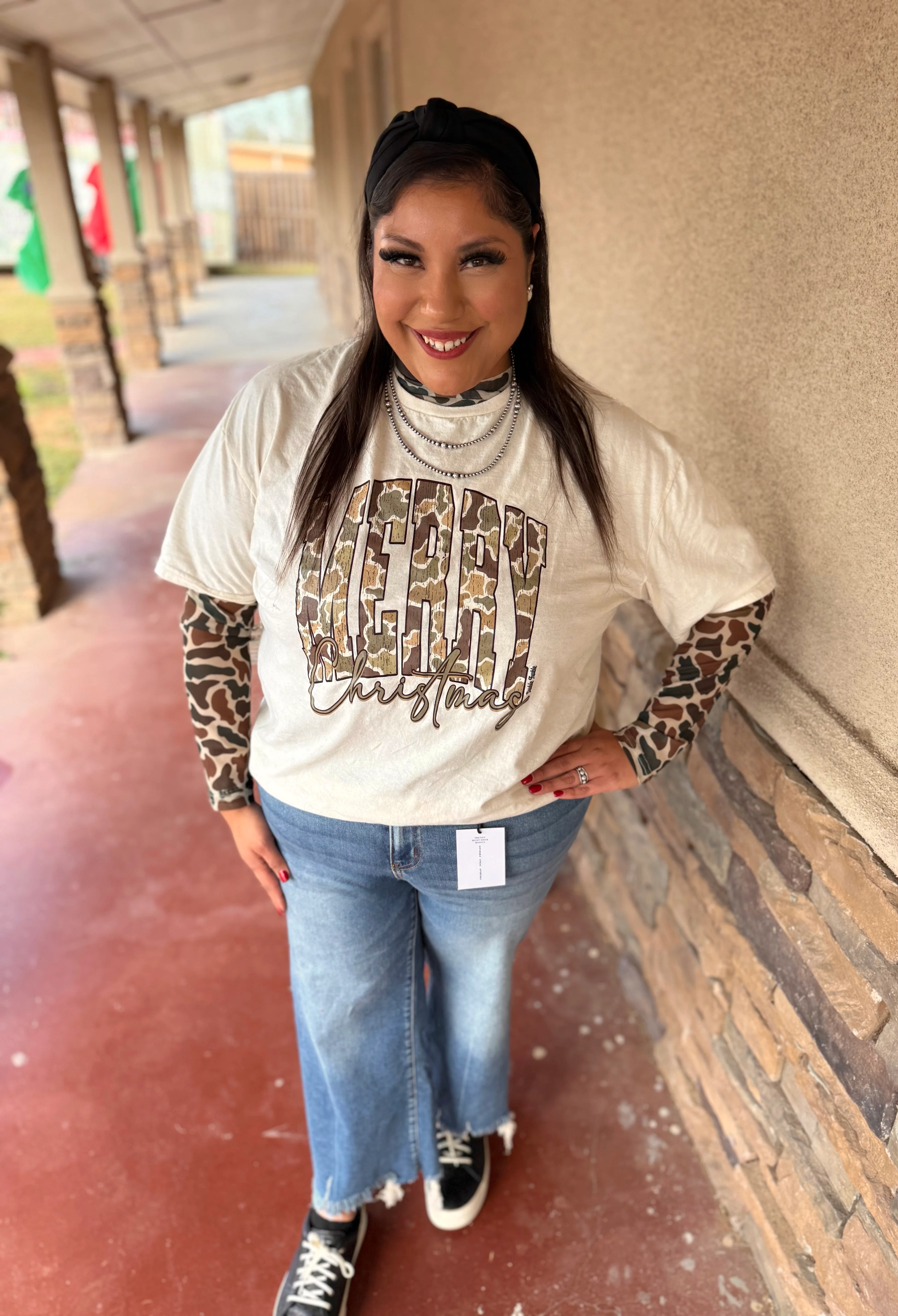 MERRY CHRISTMAS CAMO -GRAPHIC TEE - Image 8